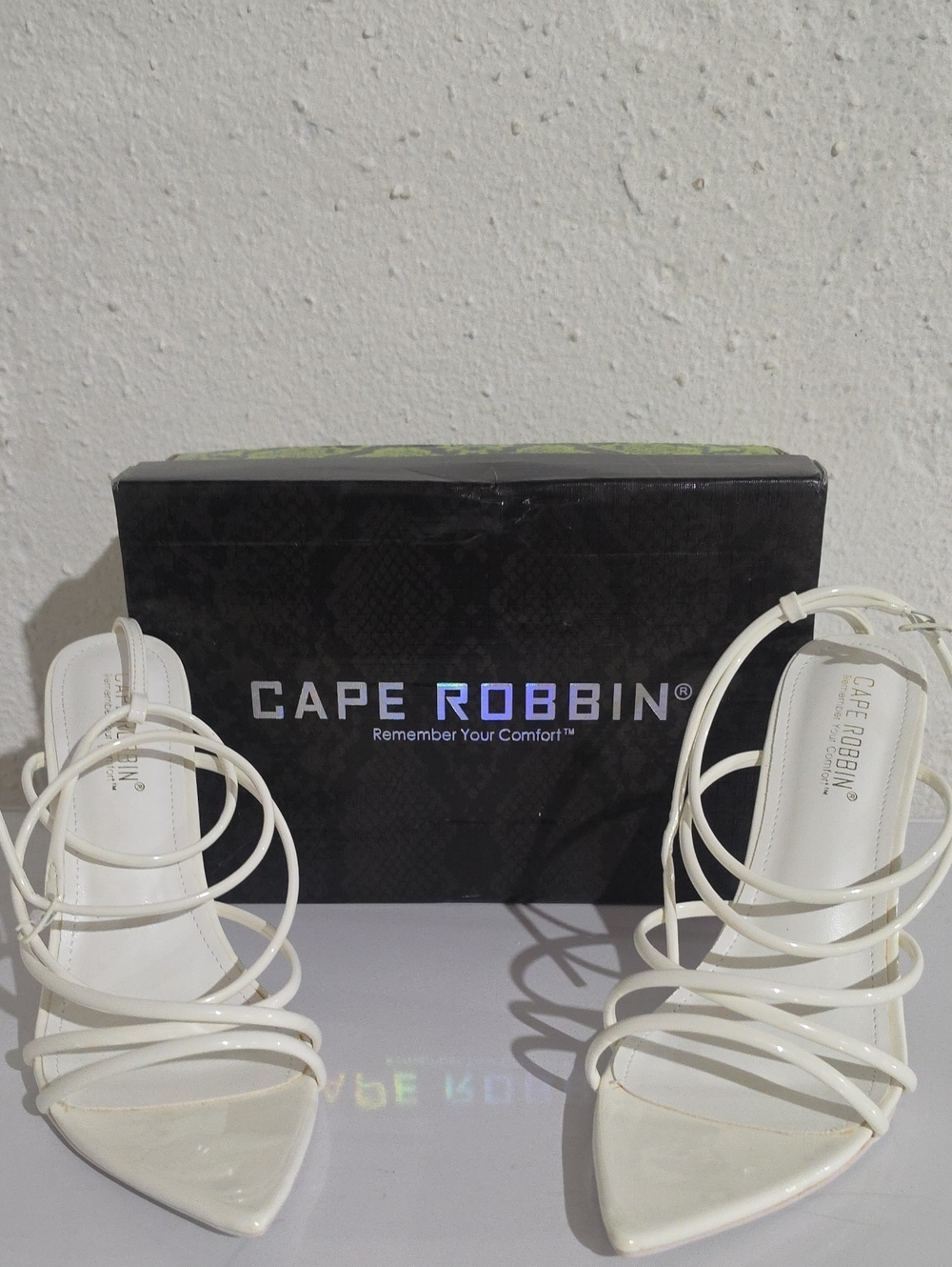 Cape Robbin ADA White Multi-Strap Pointed Toe Heels sz 9